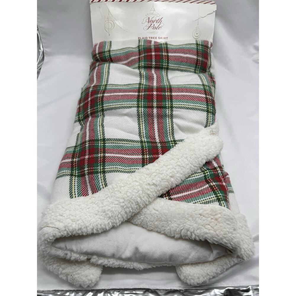 North Pole Trading Company Plaid Sherpa Lined Christmas Tree Skirt 52” RL NWT